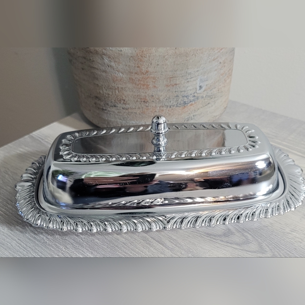 Vintage Irvinware Butter Dish